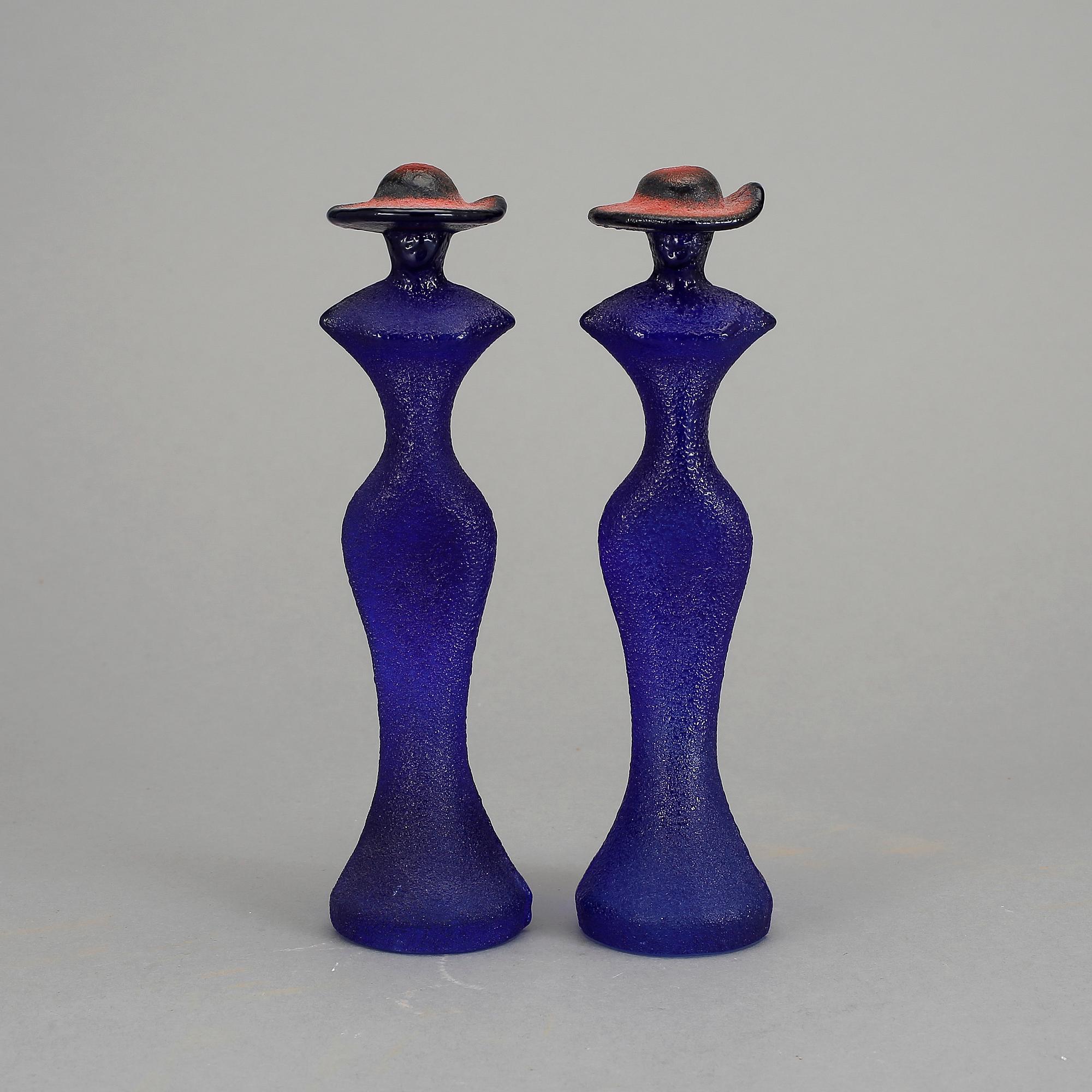 FIGURINER, 2 st, "Catwalk Madame Blue Tight", Kjell Engman, Kosta Boda, 2000-tal.