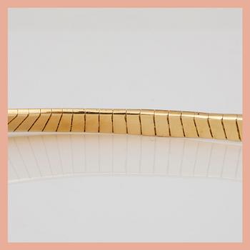 COLLIER, 18K guld med briljantslipade diamanter, tot ca 0,54 ct. Total vikt ca 79 g.