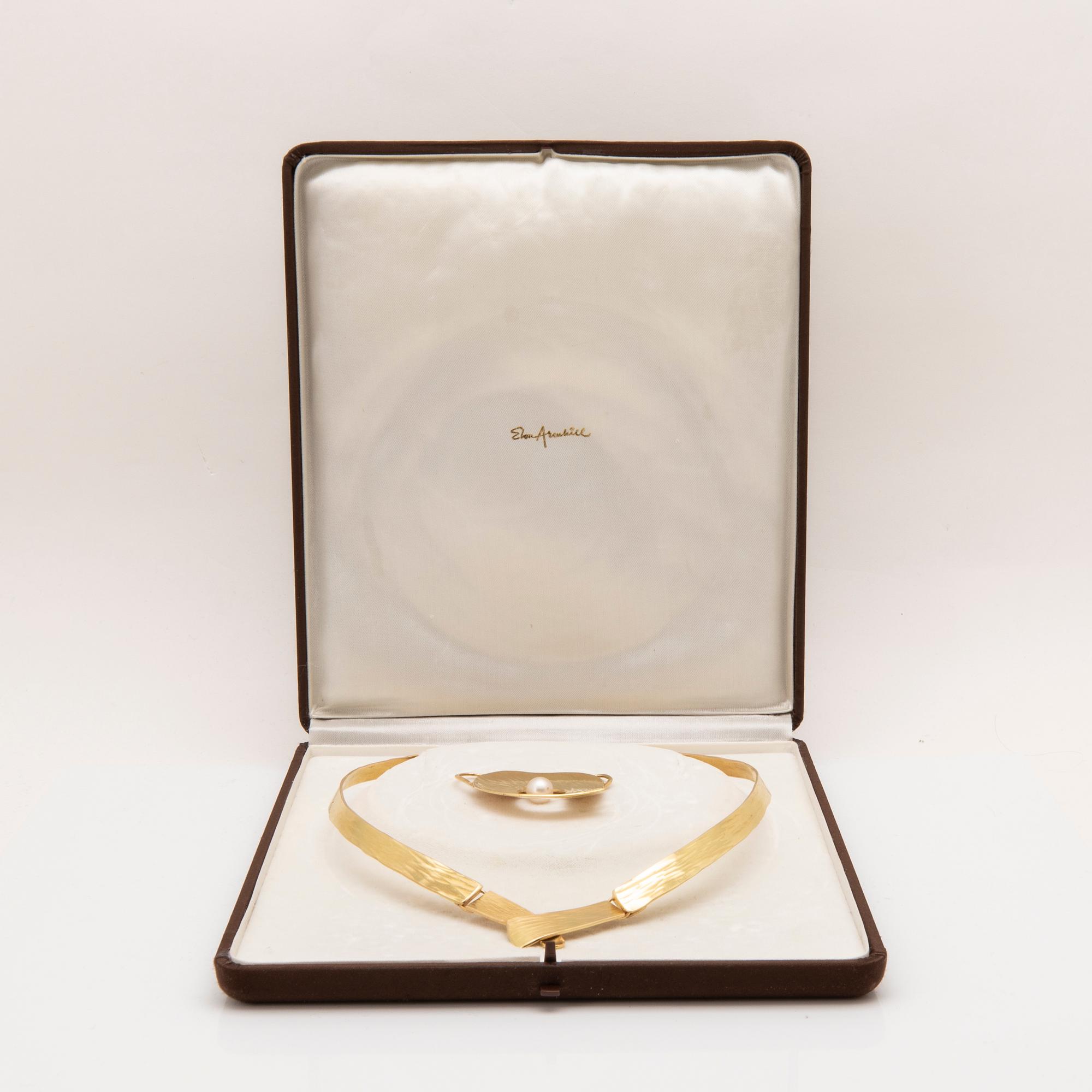 Elon Arenhill, halsband 18K guld och odlad pärla 1992.