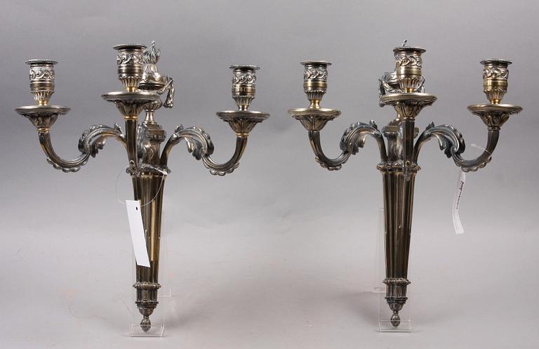 VÄGGAPPLIQUER, ett par, mässing Louis XVI-stil.