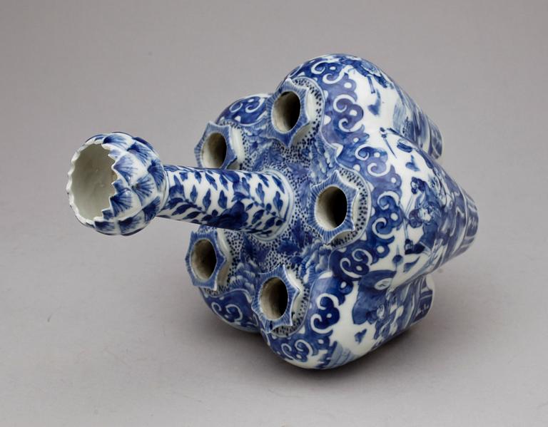 TULPANVAS, porslin, Kina, Kangxi-stil.