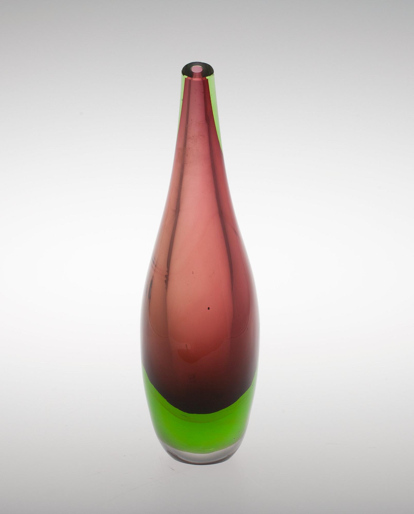 Tapio Wirkkala, A VASE, 3299.