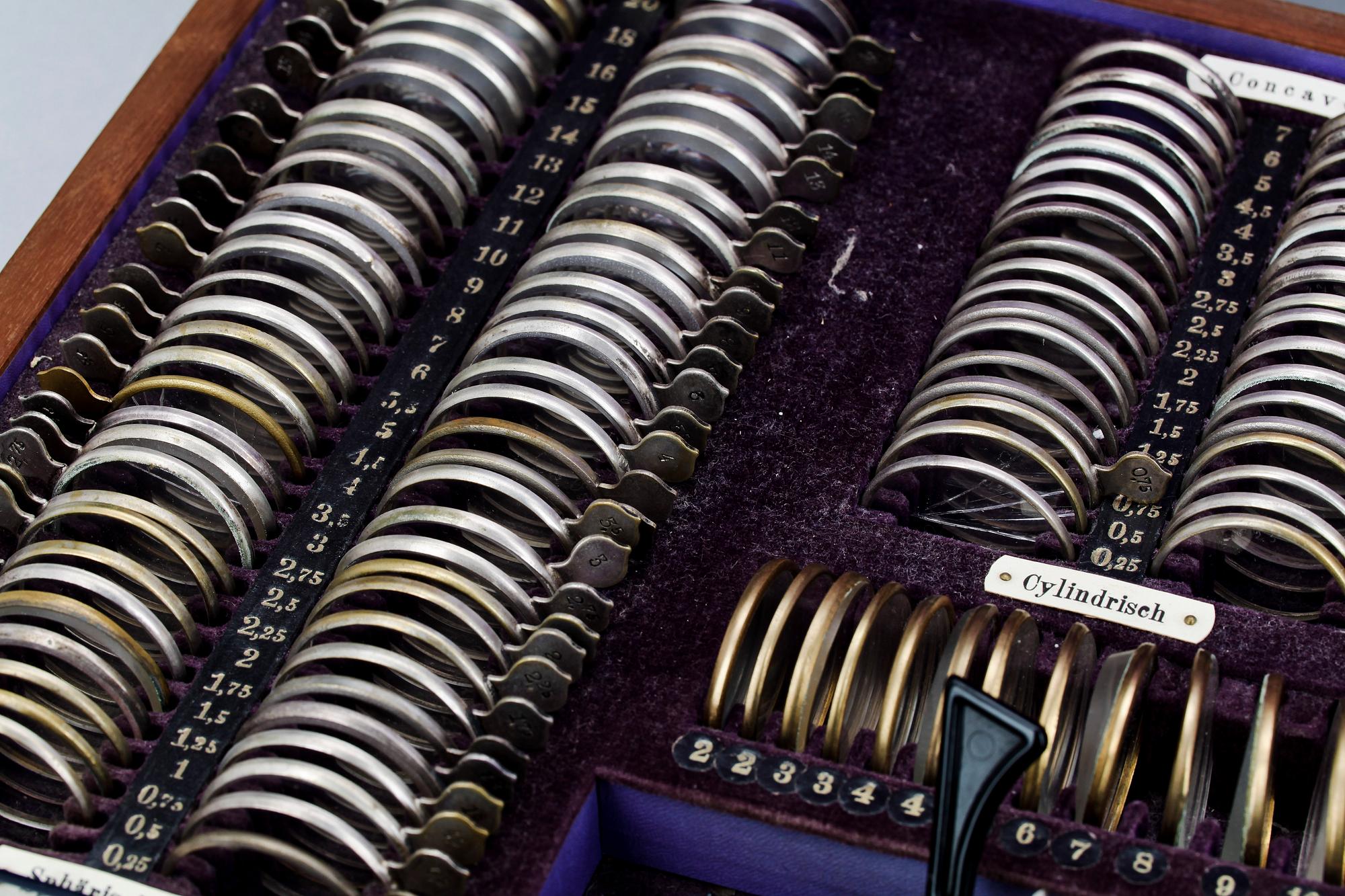 OPTIKERSATS, 1900-talets början.