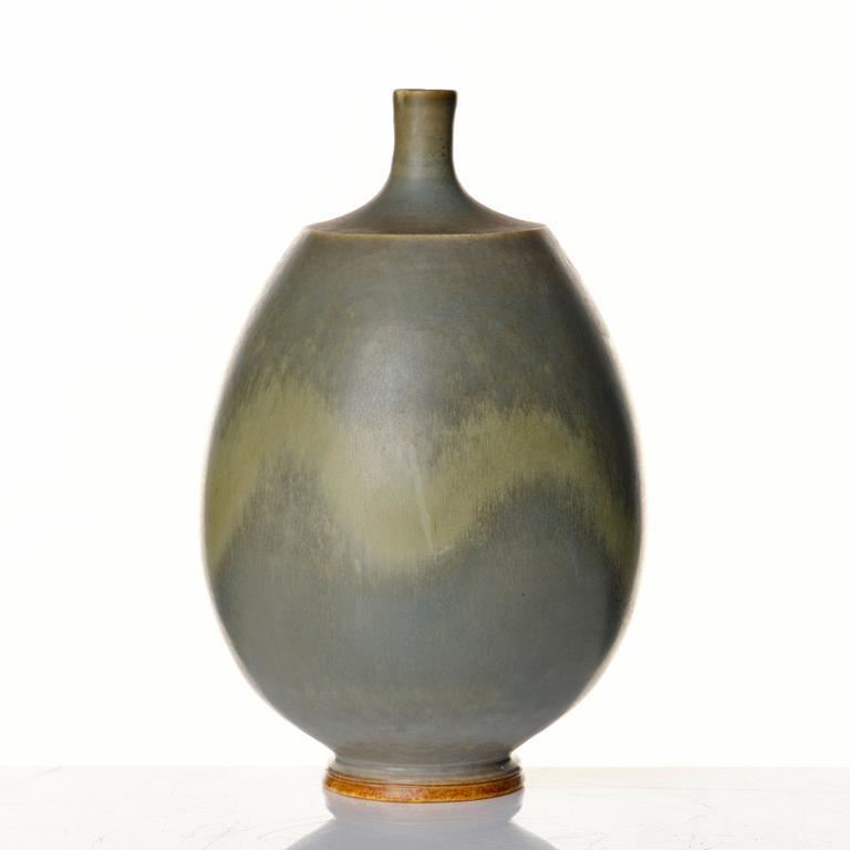 Berndt Friberg, vas, stengods, Gustavsbergs studio 1976.