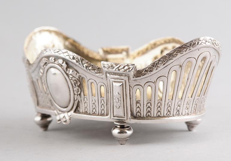 SKÅL, silver, London 1902. Vikt ca 191 g.