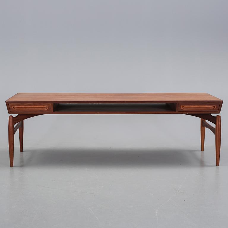 SOFFBORD, Johannes Andersen för Trensum, omkring 1900-talets mitt.