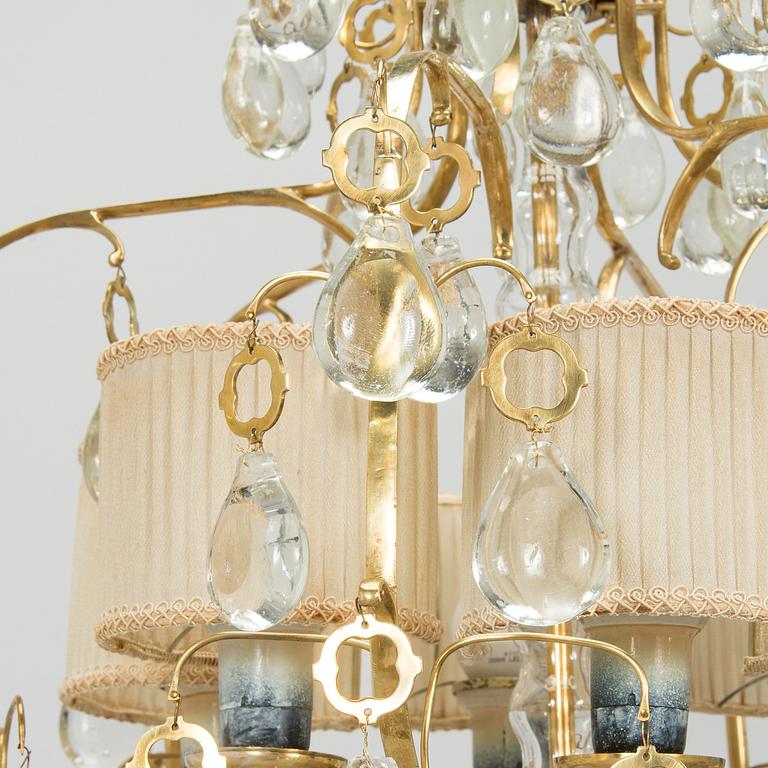 Paavo Tynell, kattokruunu, malli 1487/6, Taito 1900-luvun puoliväli.