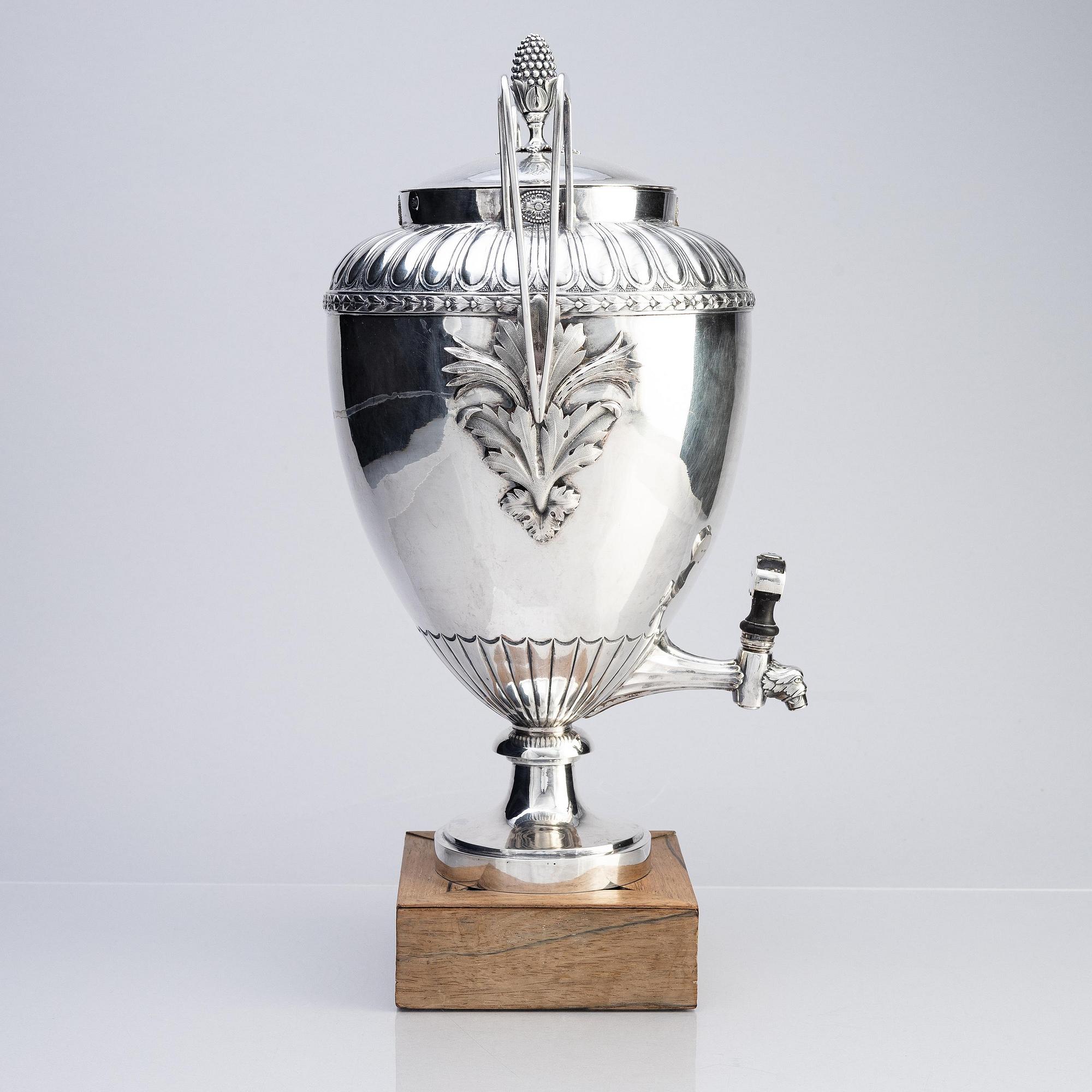 A Swedish early 19th century silver hot-water urn, mark of Adolf Zethelius, Stockholm 1814.