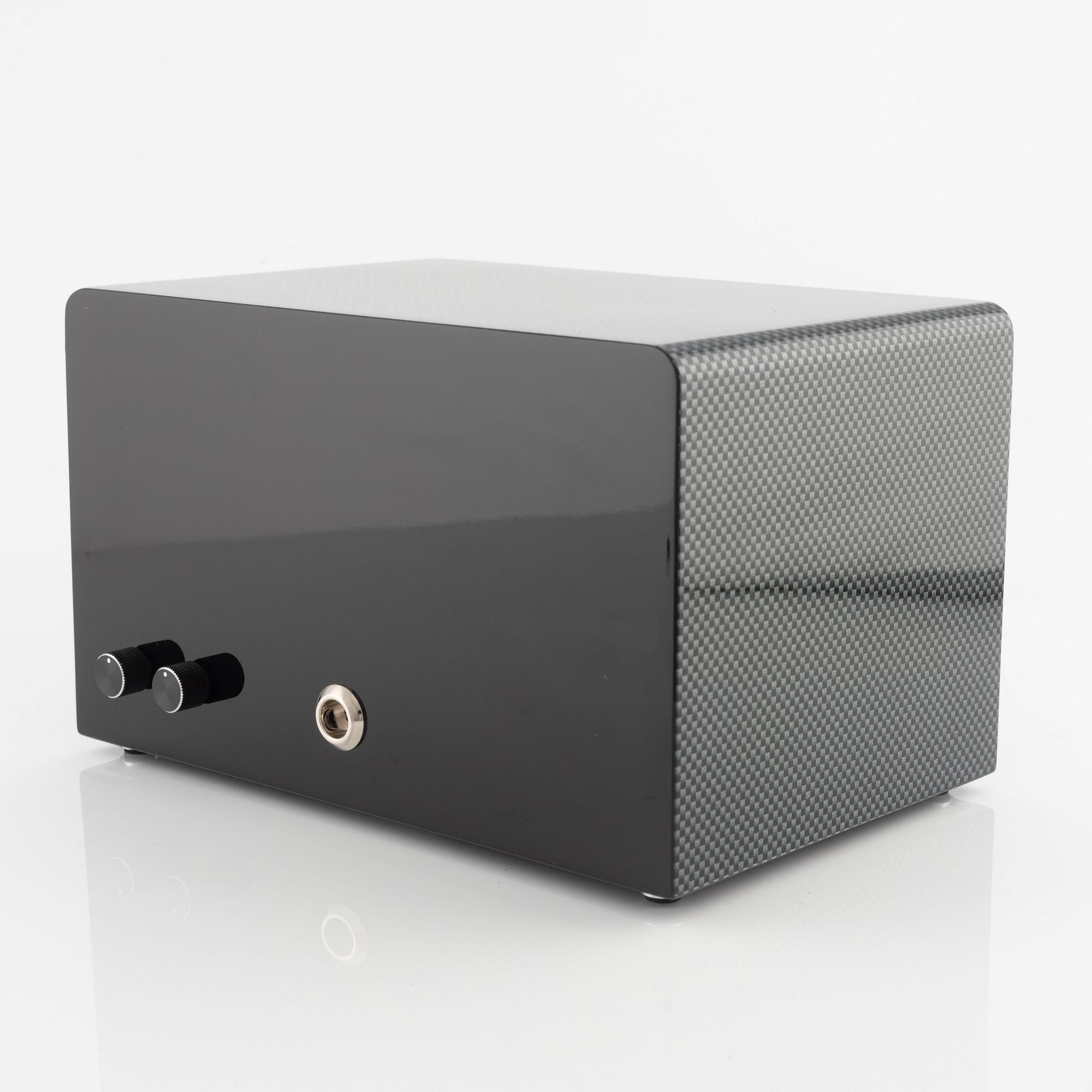Modalo, watch winder, approx. 22.50 × 19.50 × 14 cm.