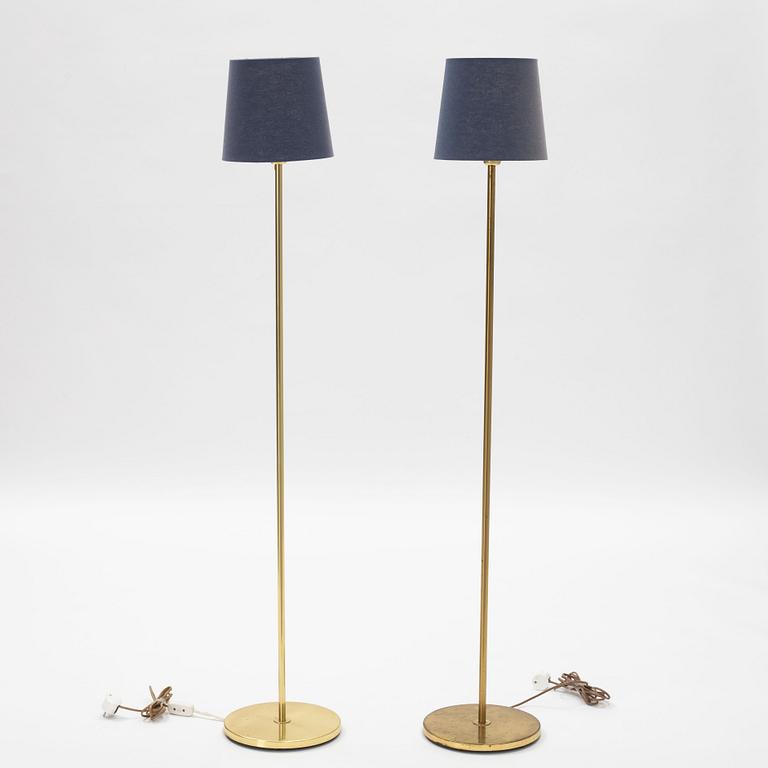 A pair of floor lights, Möller Armatur Eskilstuna, mid 20th Century.