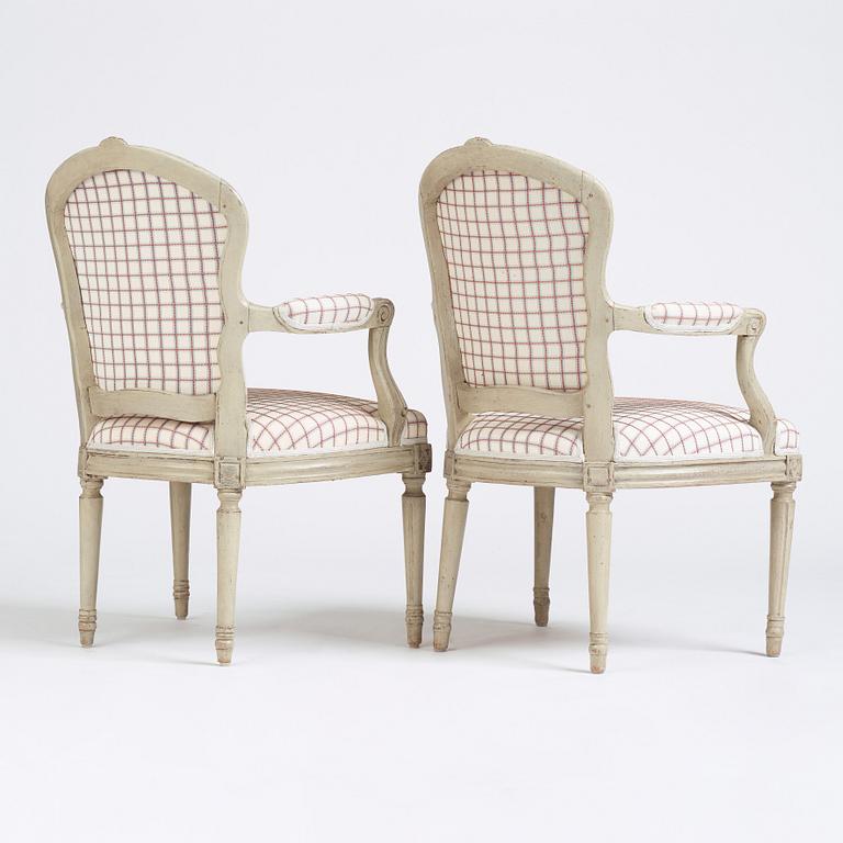 A pair of Transition Louis XV/Louis XVI armchairs, mid 18th century.