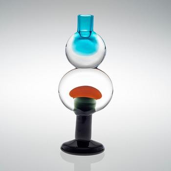 OIVA TOIKKA, A GLASS SCULPTURE / CANDLESTICK. Signed Oiva Toikka Nuutajärvi Notsjö. Designed in 1968.