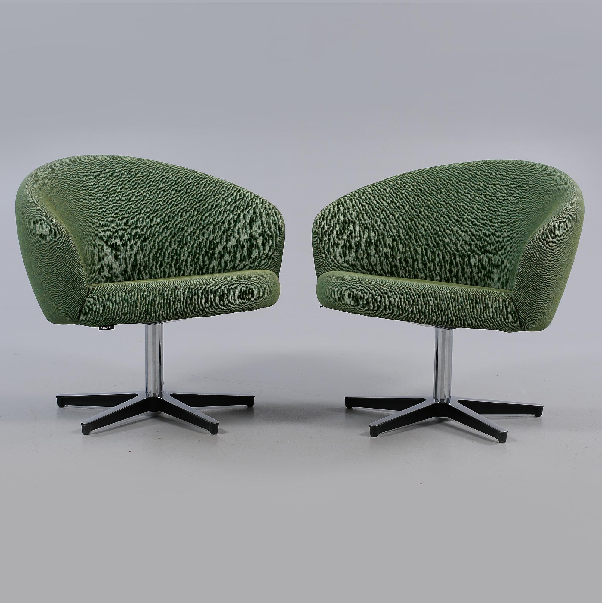 SNURRFÅTÖLJER, ett par, "Rondino", Yngve Ekström, Swedese, 1900-talets fjärde kvartal.