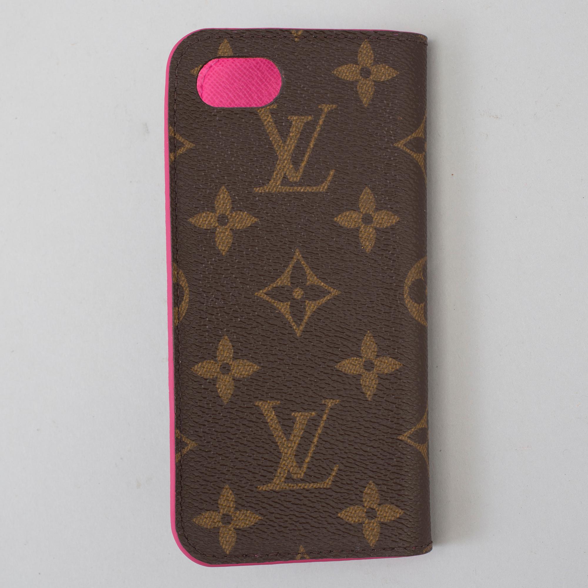 A Louis Vuitton Iphone, 6,7,8 mobile folio.
