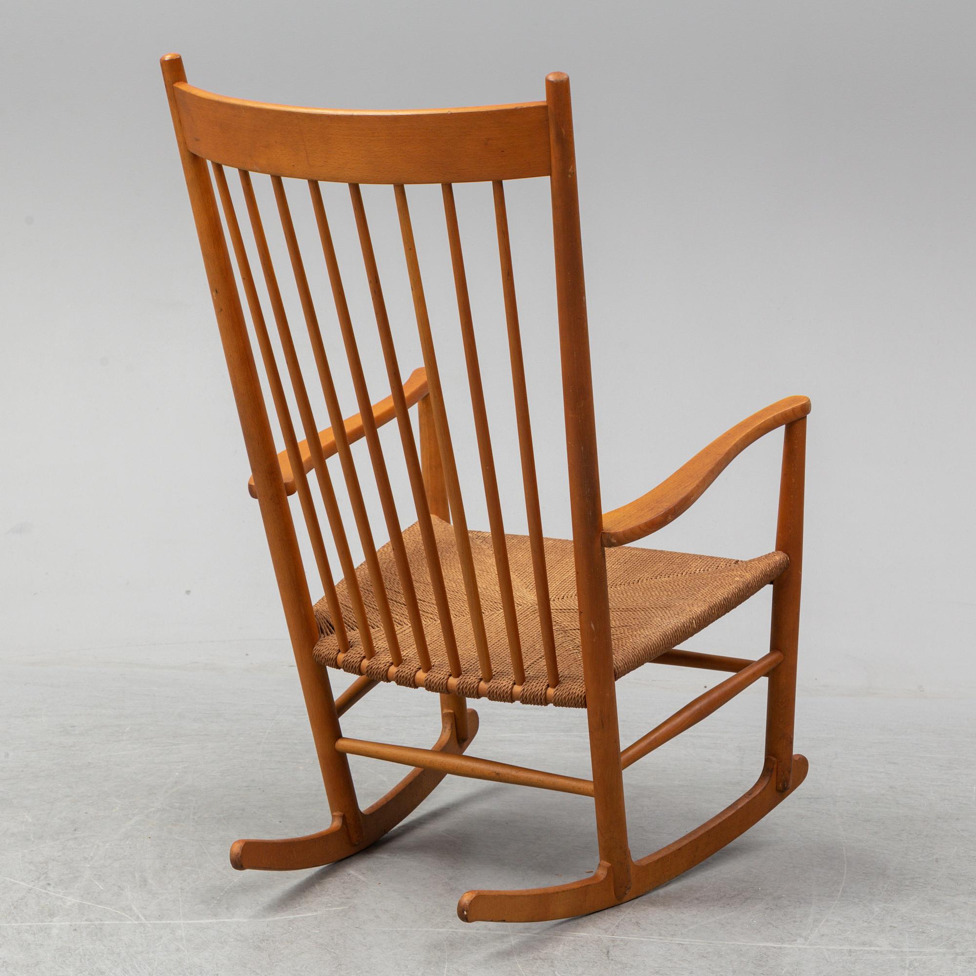 HANS J WEGNER, gungstol, "J16" FDB Møbler, Danmark 1940-tal.