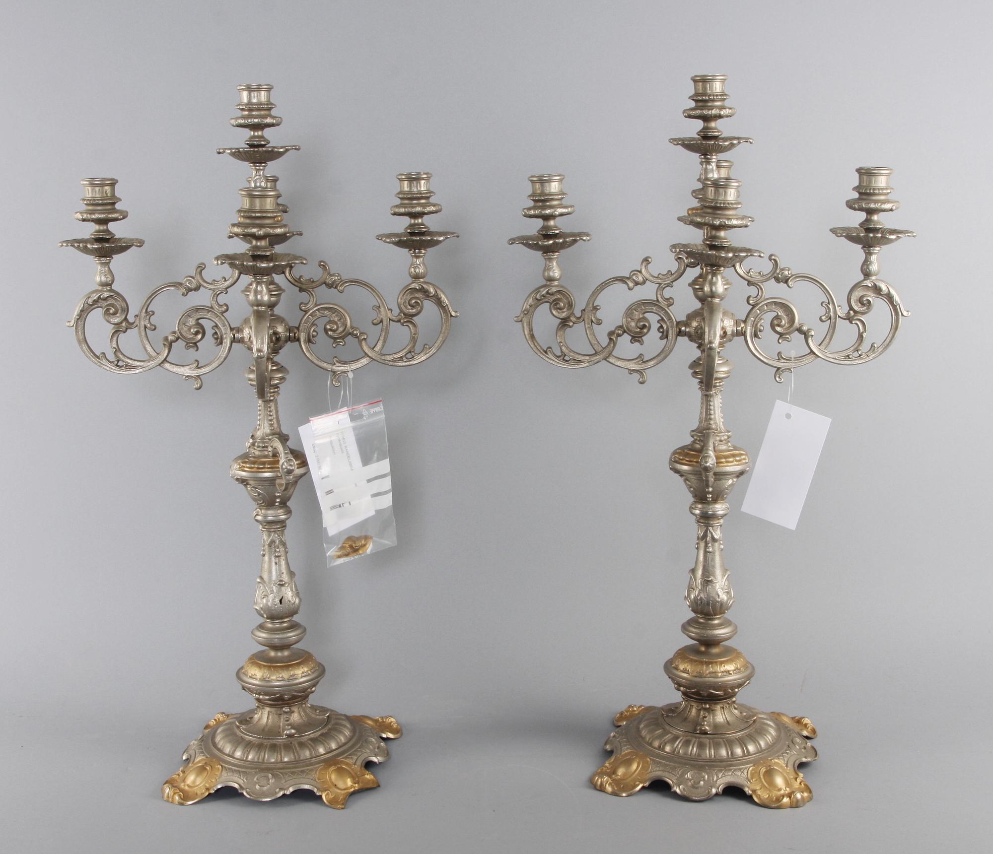 KANDELABRAR, ett par, metall, nyrokokostil.