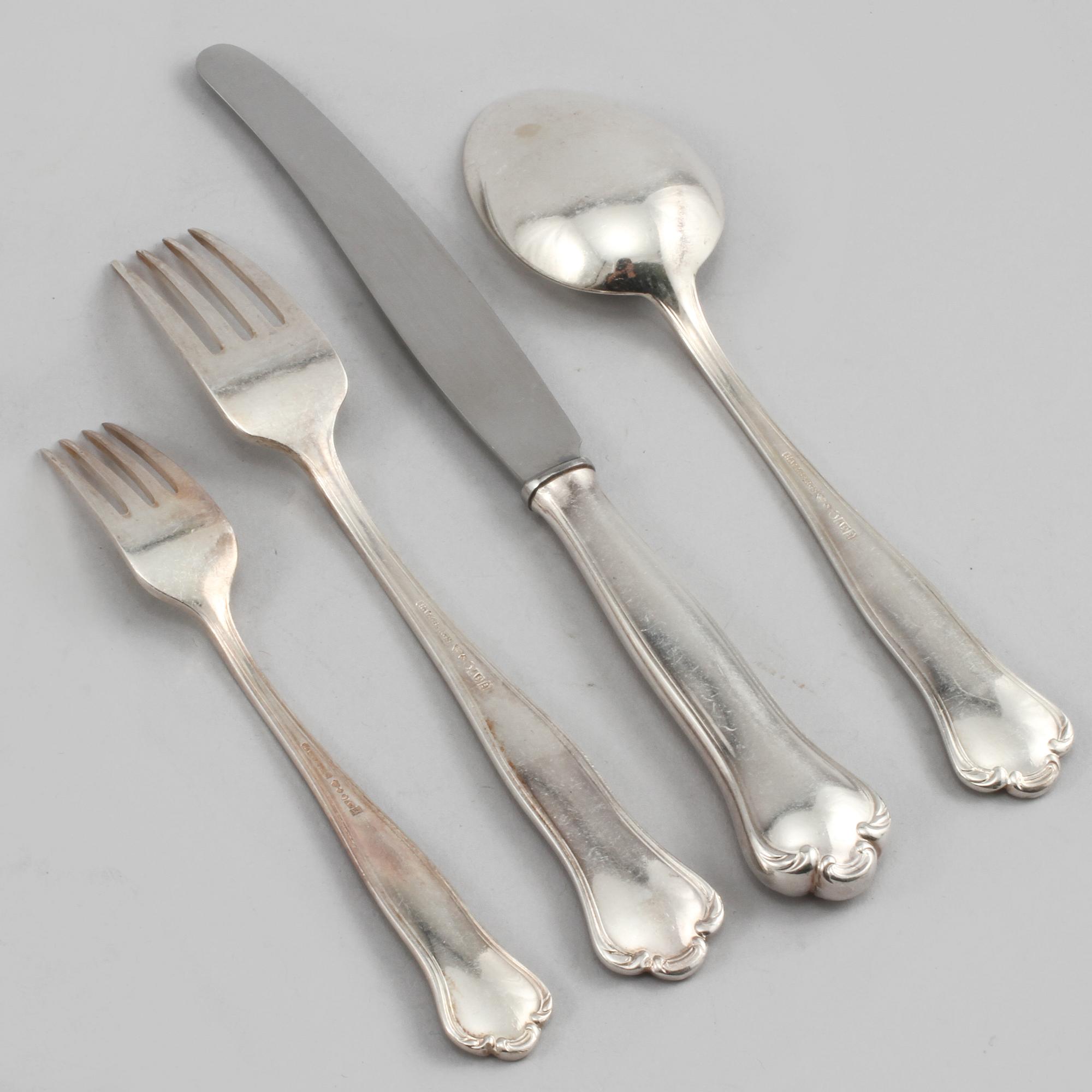 BESTICKSERVISDELAR, 24 st, silver, Hallberg, omkring 1900-talets mitt. Total vikt 1380 g.