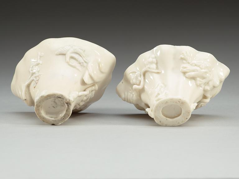 A set of two blanc de chine libation cups, Qing dynasty.