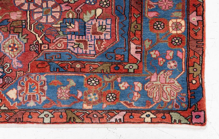 Matta, nordvästpersisk, ca 230 x 150 cm,