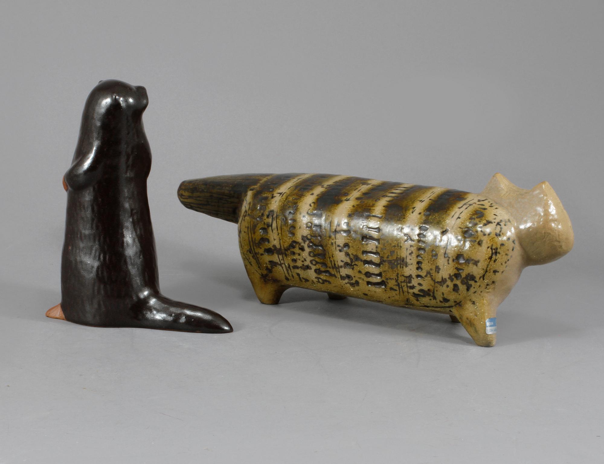FIGURINER, 2 st, stengods, Lisa Larson, Gustavsberg, 1900-talets andra hälft.