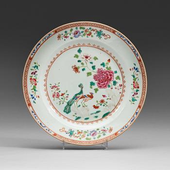 466. A set of 9 export porcelain famille rose 'double peacock' dinner plates, Qing dynasty, Qianlong (1736-1795).