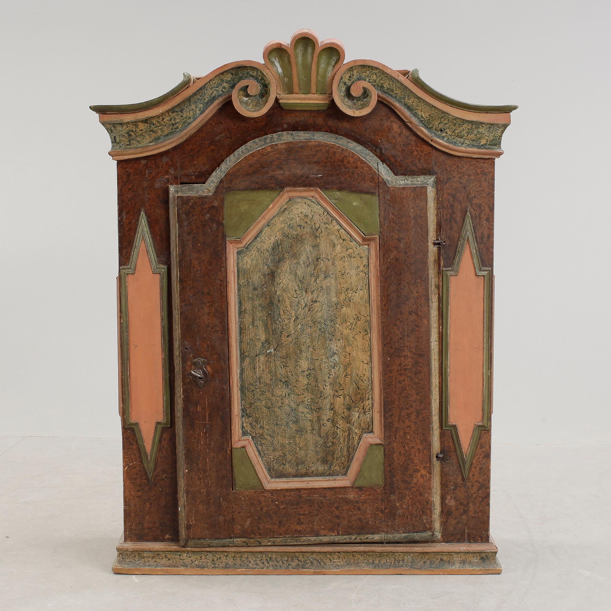 HÄNGSKÅP, allmoge. Alfta, Hälsingland, 17/1800-tal.