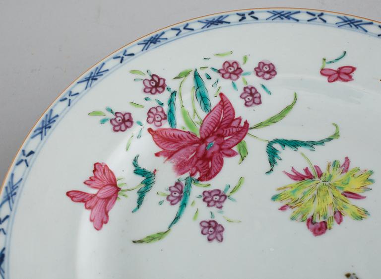 Seven dinner plates, Qianlong (1736-1795).