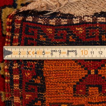 Gallerimatta, semiantik Adiyaman, sydöstra Anatolien, ca 345 x 100 cm.