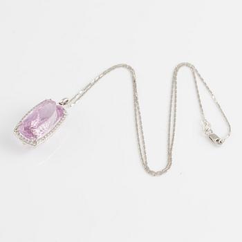 Kunzite and brilliant cut diamond necklace.