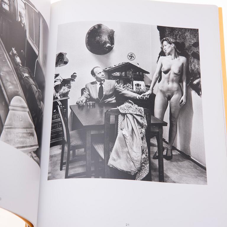 UTSTÄLLNINGSKATALOGER, 2 st, Helmut Newton, Sex & Landscapes / Yellow Press, De Pury & Luxembourg, Zurich, 2001-2002.