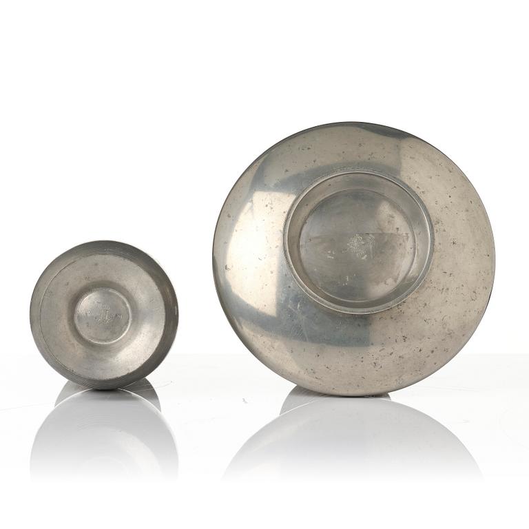 Sylvia Stave, a set of two vases, C.G. Hallberg, Stockholm, 1931-33.