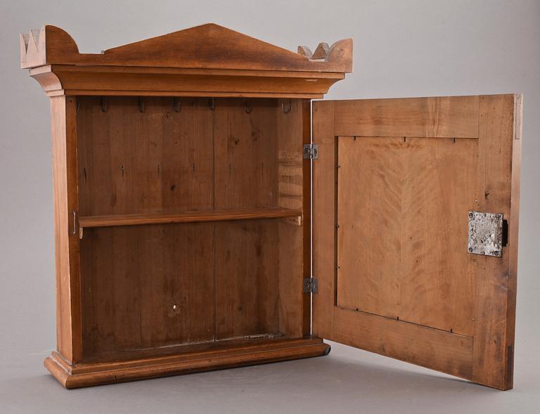 NYCKELSKÅP, 1800-talets andra hälft.