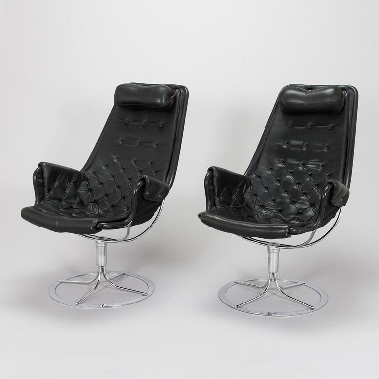 Bruno Mathsson, A pair of 'Jetson' swivel easy chairs  for Dux. Designed in 1969.