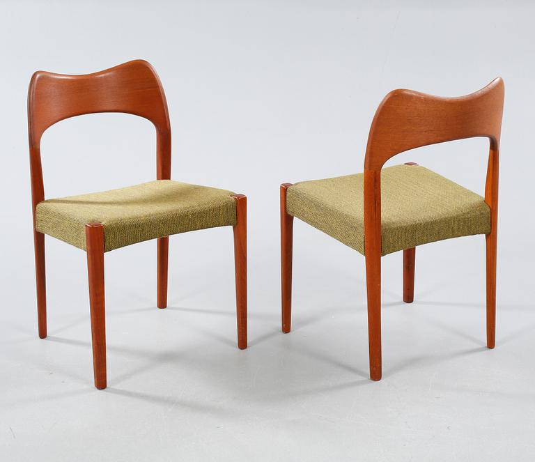 Four chairs and a table, Mogens Kold, 1950/60s.