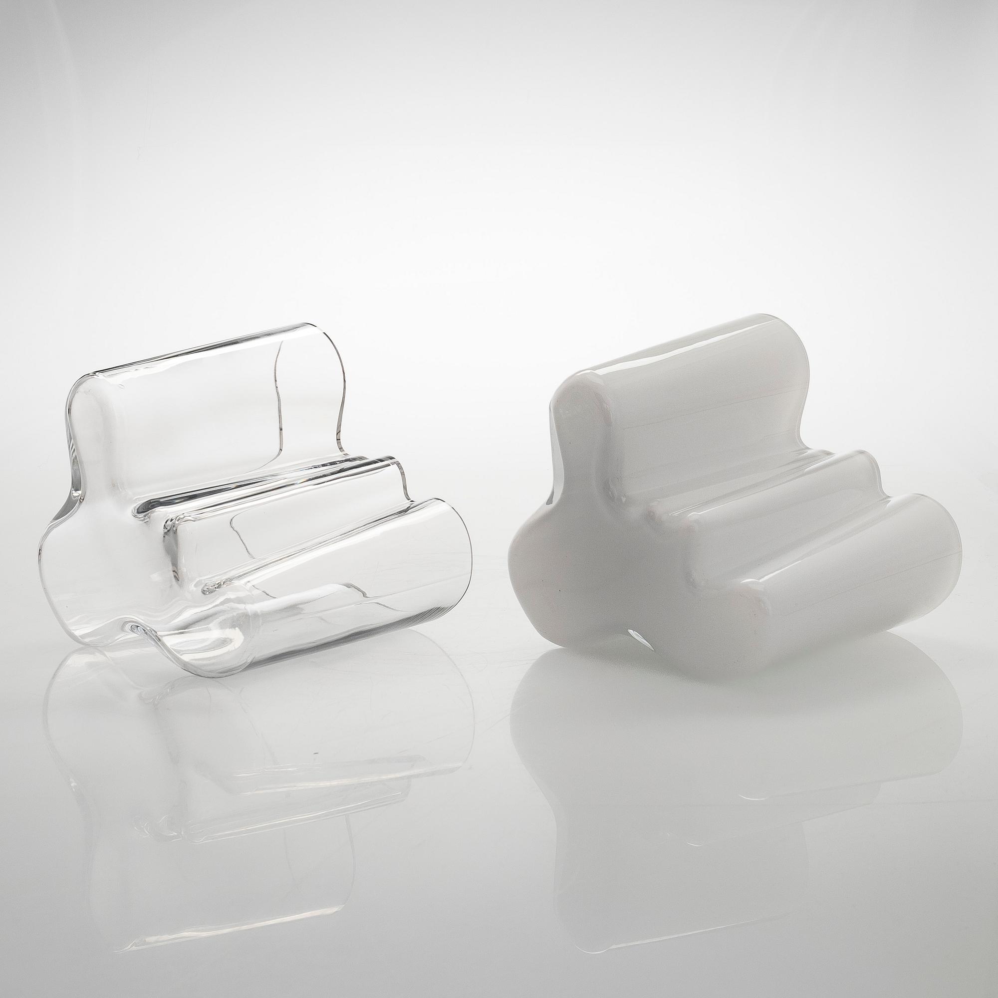 Alvar Aalto, maljakoita, 2kpl, malli 3030,  signeerattu Alvar Aalto.