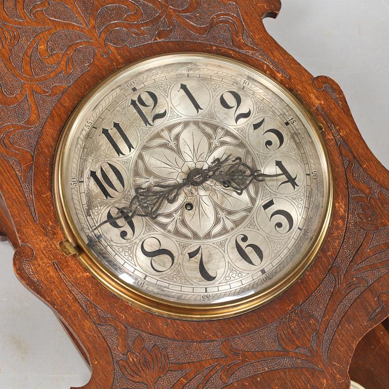 VÄGGPENDYL, jugend, 1900-talets första del.