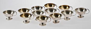 PUNCHMUGGAR, 12 st, silver. CESON, Göteborg. Olika år.