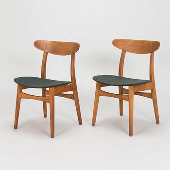 Hans J. Wegner, tuolipari, "CH-30", Carl Hansen & Søn, Tanska, 1950-60-luku.