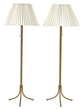 838. A pair of Josef Frank floor lamps, Firma Svenskt Tenn.
