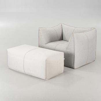 A "Le Bambole '07" armchair and a "Bambouff" footstool, designed by Mario Bellini, 21st century.