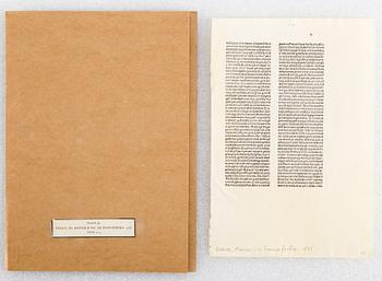 Leaves of Italian Incunabula / Printed leaves of the 1400s.