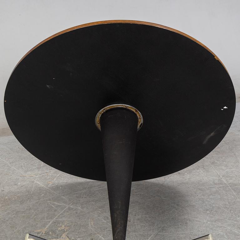 VERNER PANTON, bord, 'Cone Table', Frem Røjle, Danmark.