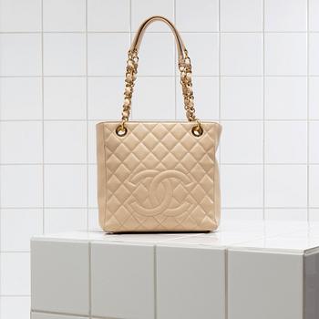 HANDBAG, Chanel.