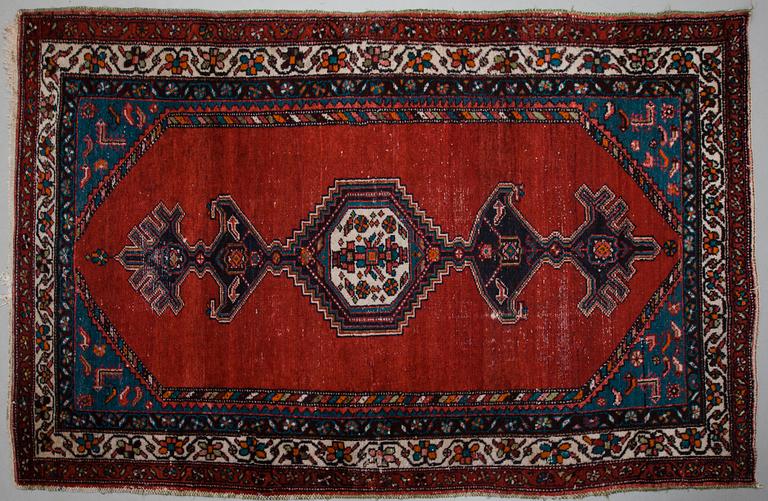 MATTA, Hamadan. Ca 208x130 cm.