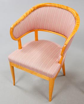 A pair of armchairs by Carl Malmsten, "Jonas love", second half of the 20th century.
