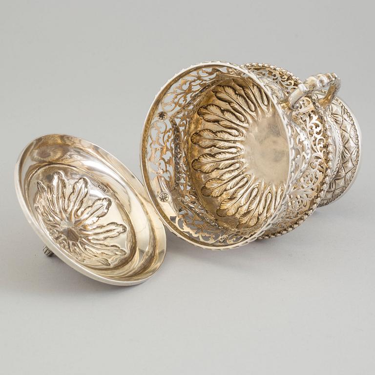 AN ENGLISH SILVER SWEETMEAT BOWL AND COVER, George Nathan & Ridley Hayes, Chester, 1908.