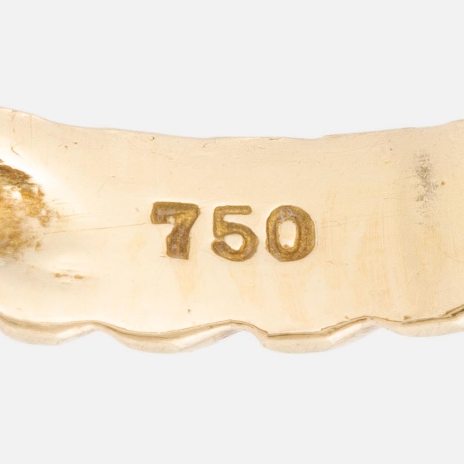 Ring, 18K guld med solitär briljantslipad diamant.