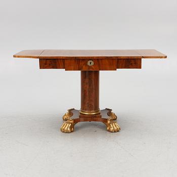 A center table, Karl Johan, first half of the 19th century.