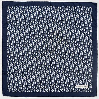 Christian Dior, scarf.