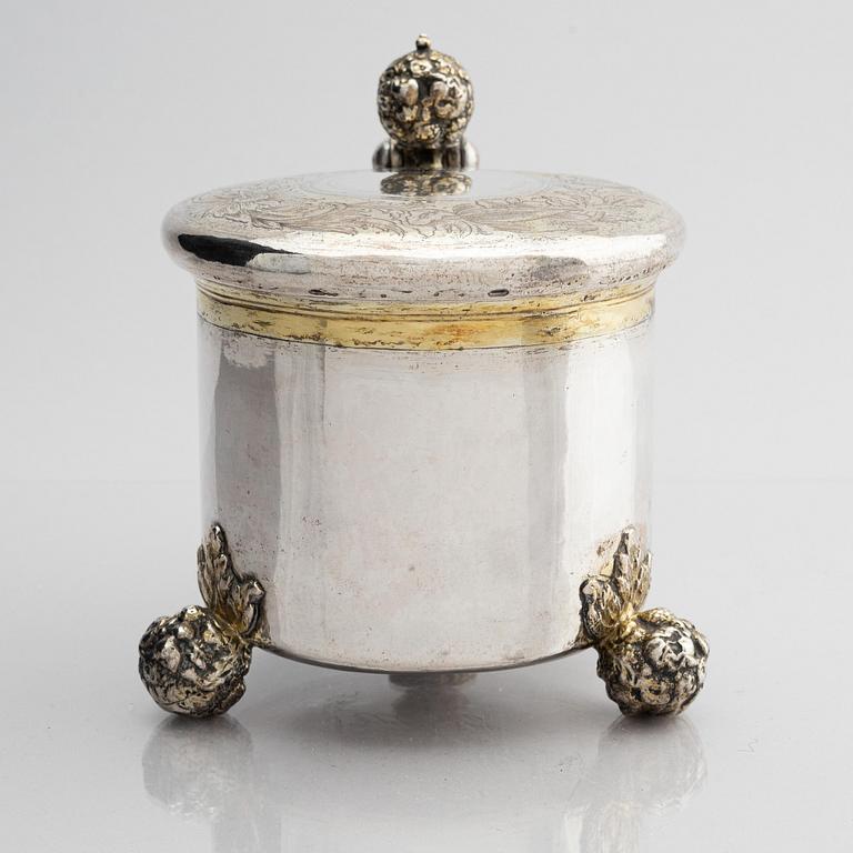 A Swedish 17th century parcel-gilt silver tankard, mark of Arvid Falck (active 1667-1691), Stockholm before 1689.